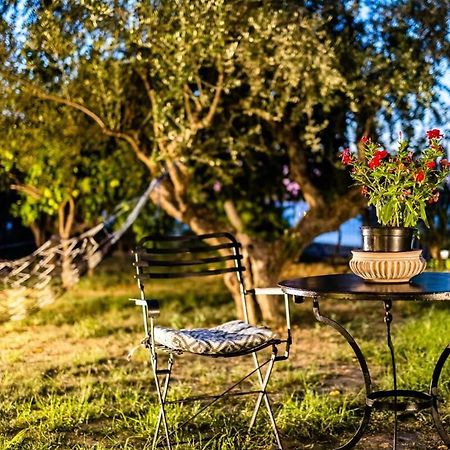 Kitries Summer Getaway - Eden Seaside Suite Kitriai Екстер'єр фото