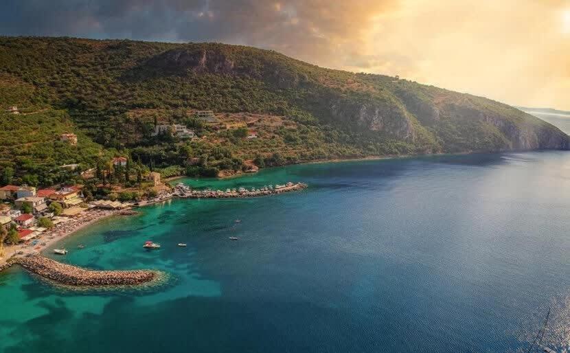 Kitries Summer Getaway - Eden Seaside Suite Kitriai Екстер'єр фото