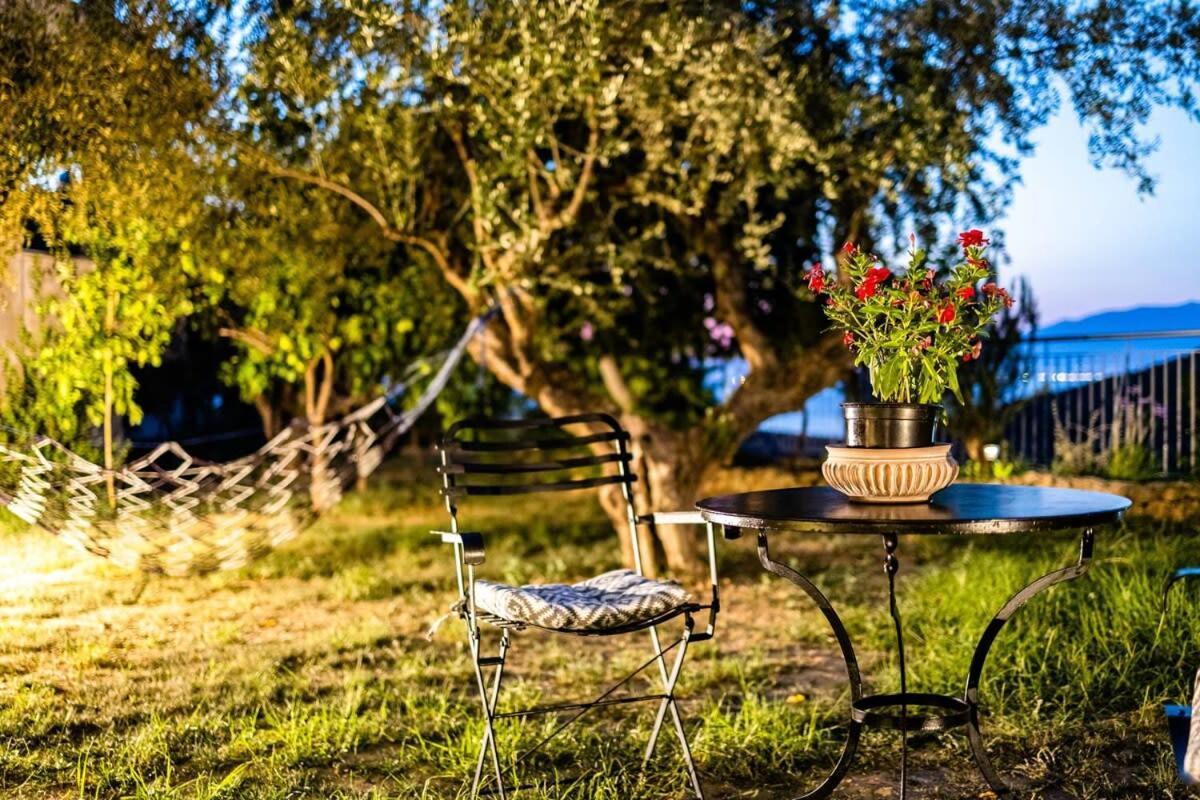 Kitries Summer Getaway - Eden Seaside Suite Kitriai Екстер'єр фото