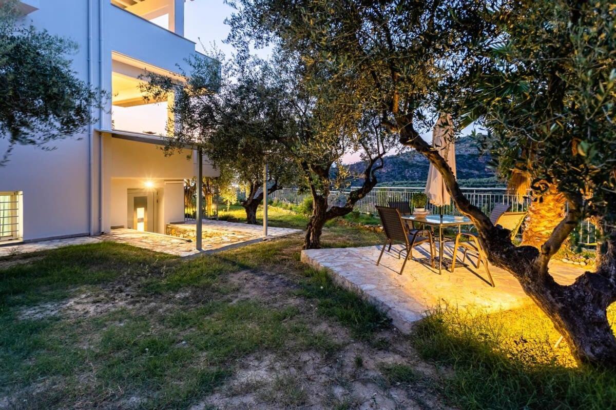 Kitries Summer Getaway - Eden Seaside Suite Kitriai Екстер'єр фото